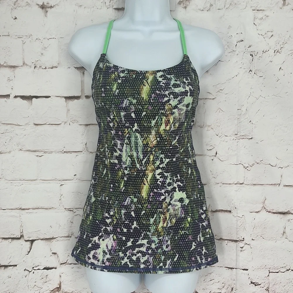 lululemon “Dancing Warrior” Tank, Size 4